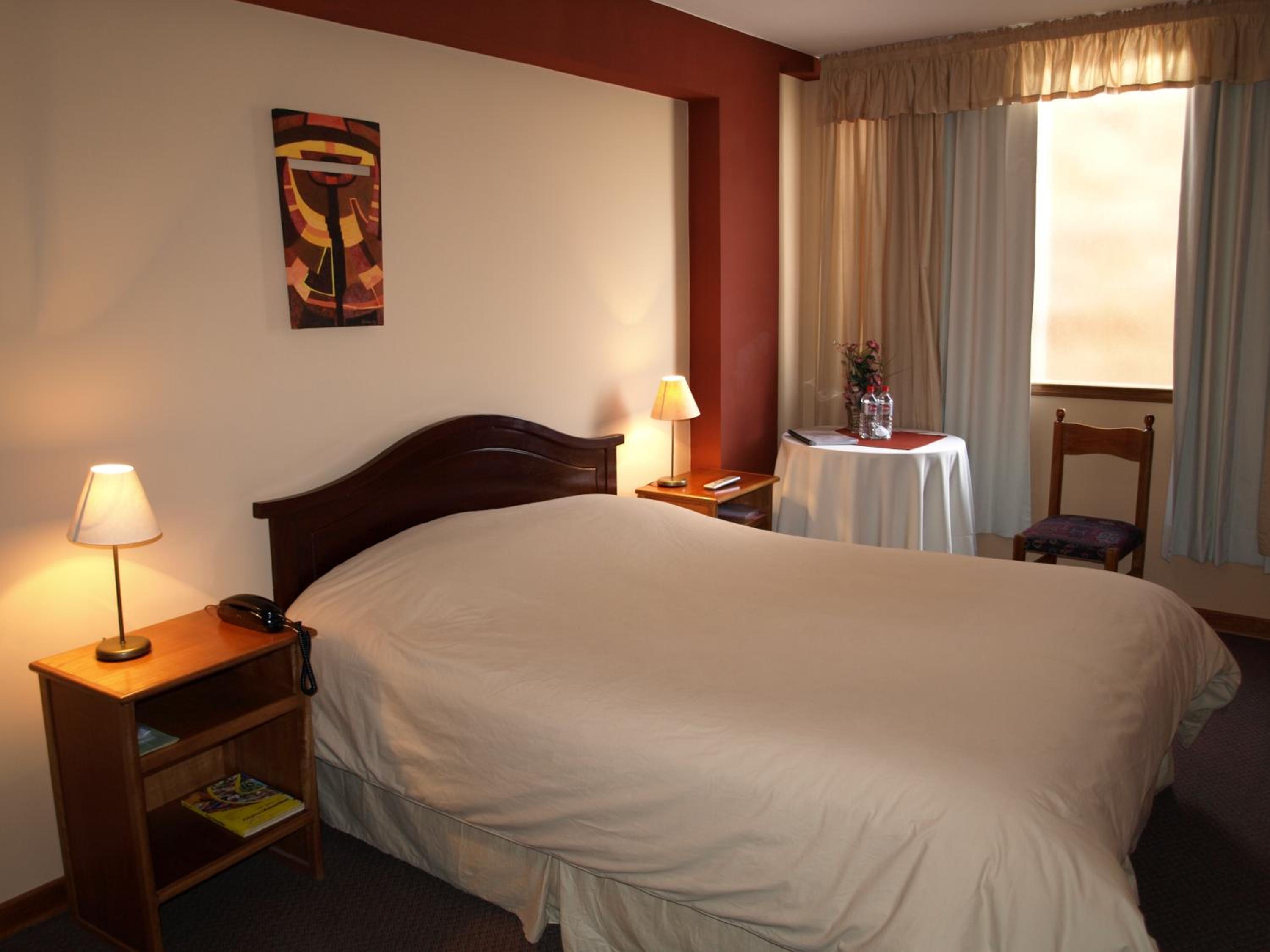 Room, Double or Twin Bed