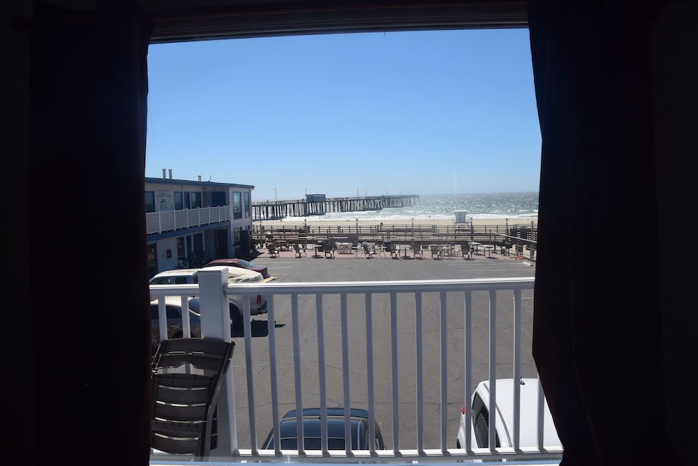 DOLPHIN COVE MOTEL 3/69