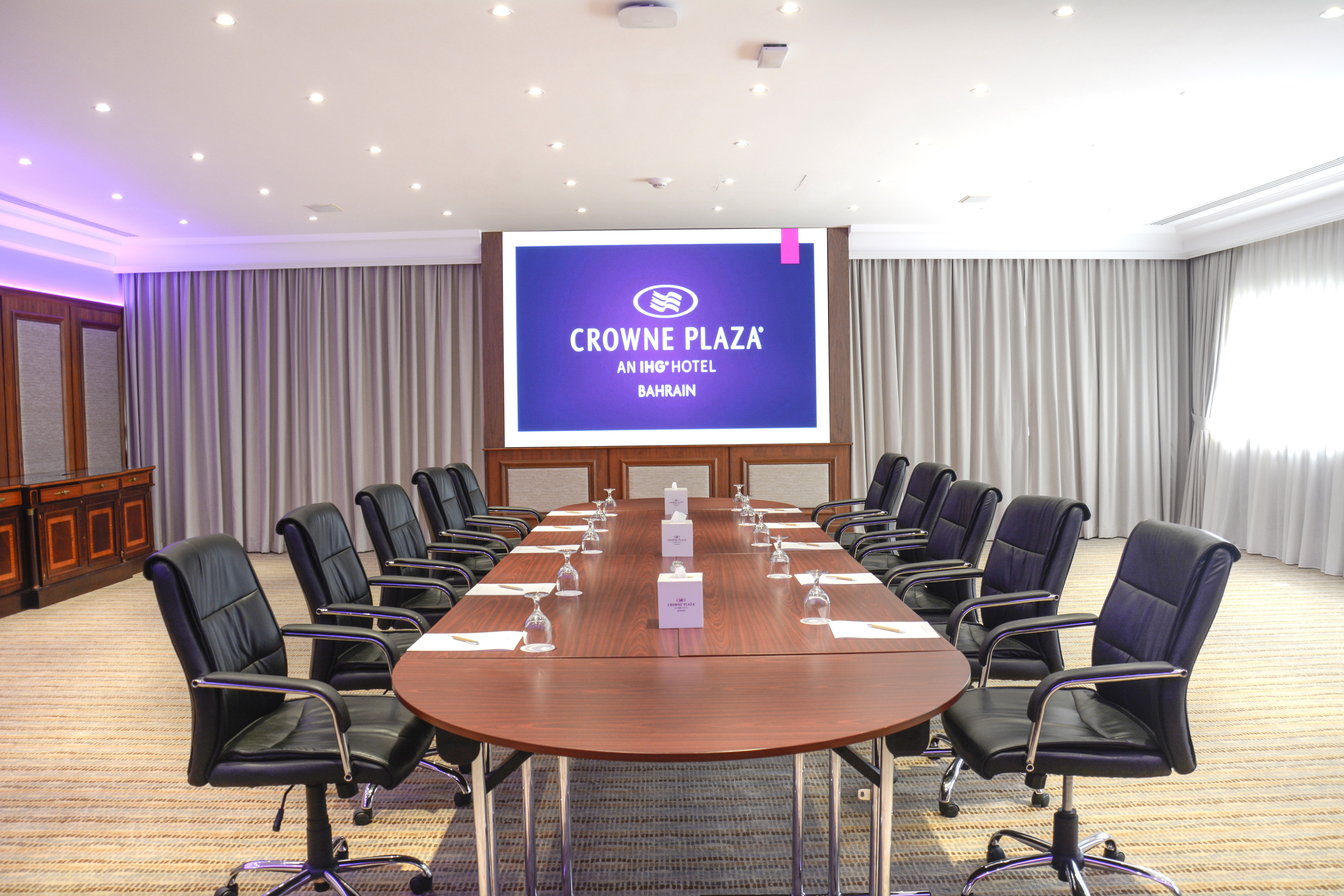 Crowne Plaza Bahrain 64/78