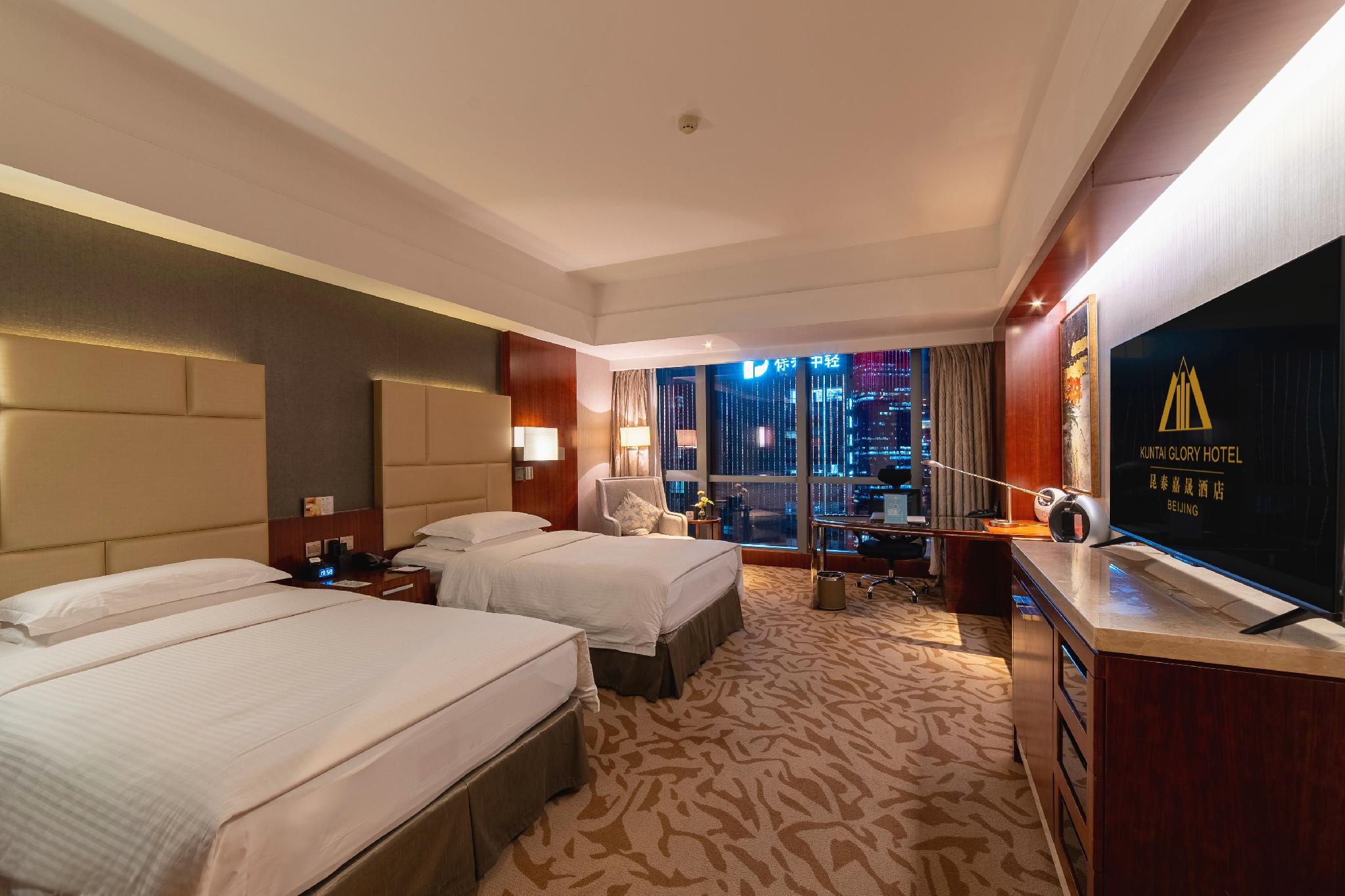 Room, Twin Beds, Hydromassage