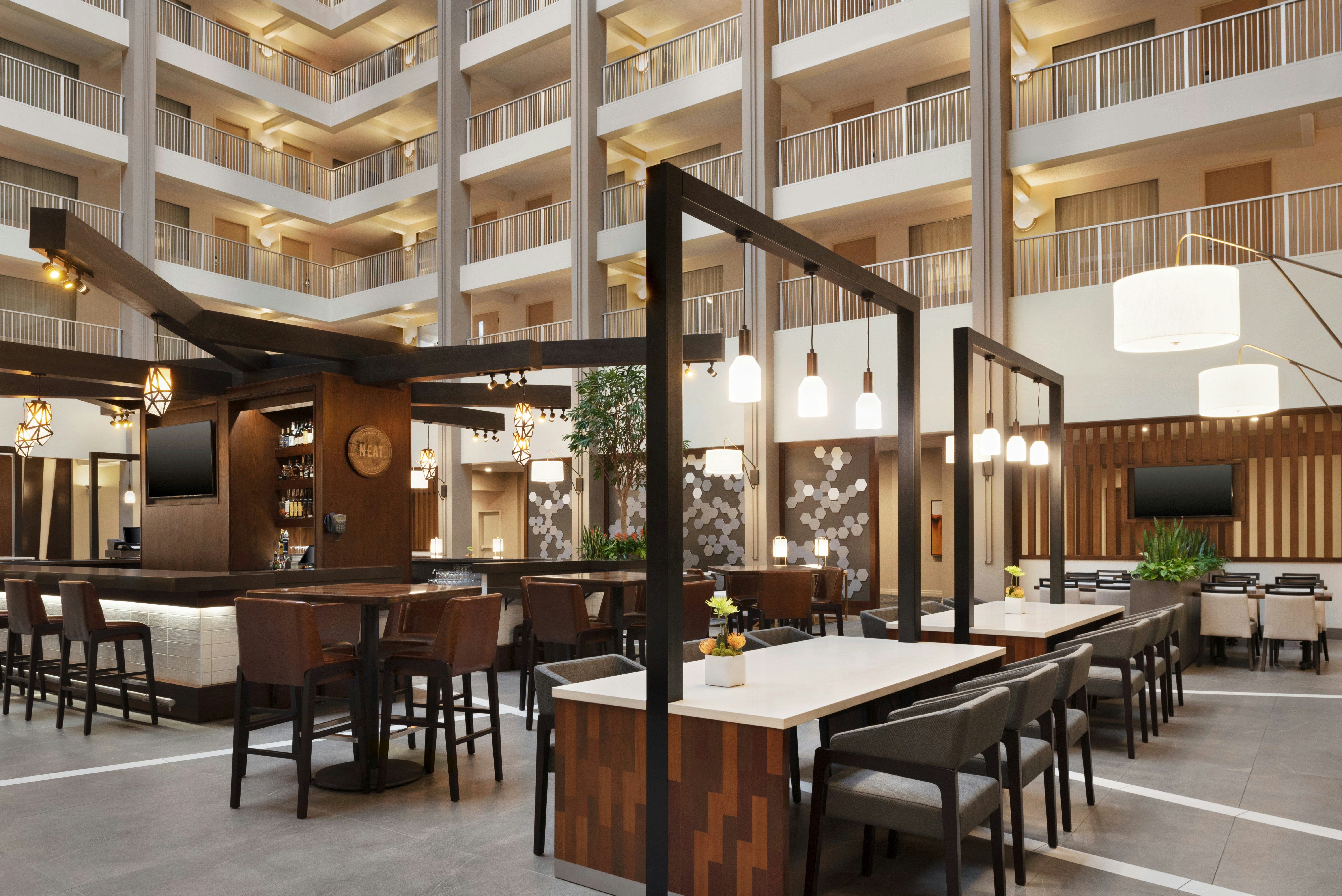 Embassy Suites By Hilton Cincinnati Rivercenter 42/53