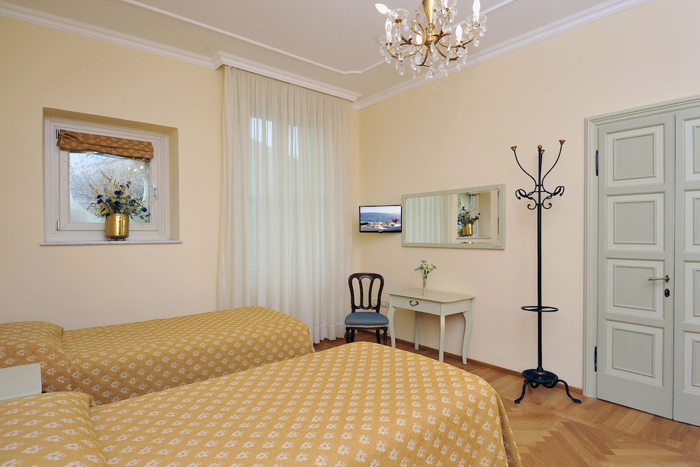 Hotel Monte Baldo and Villa Acquarone 25/49