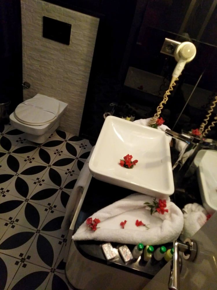 Wox Ew Hotel 36/56