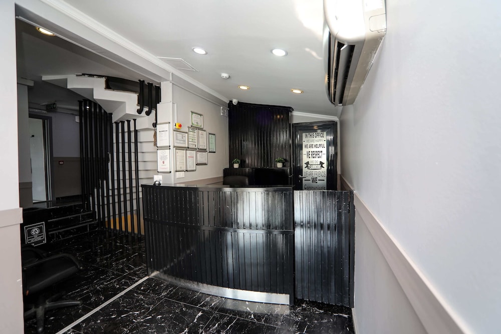 Arkem 2 Hotel 5/66
