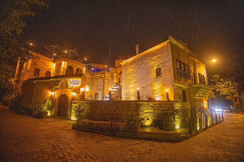 Pietra Cave Suites 2/49