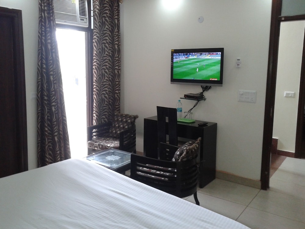 HOTEL KUNDAN PALACE 33/50