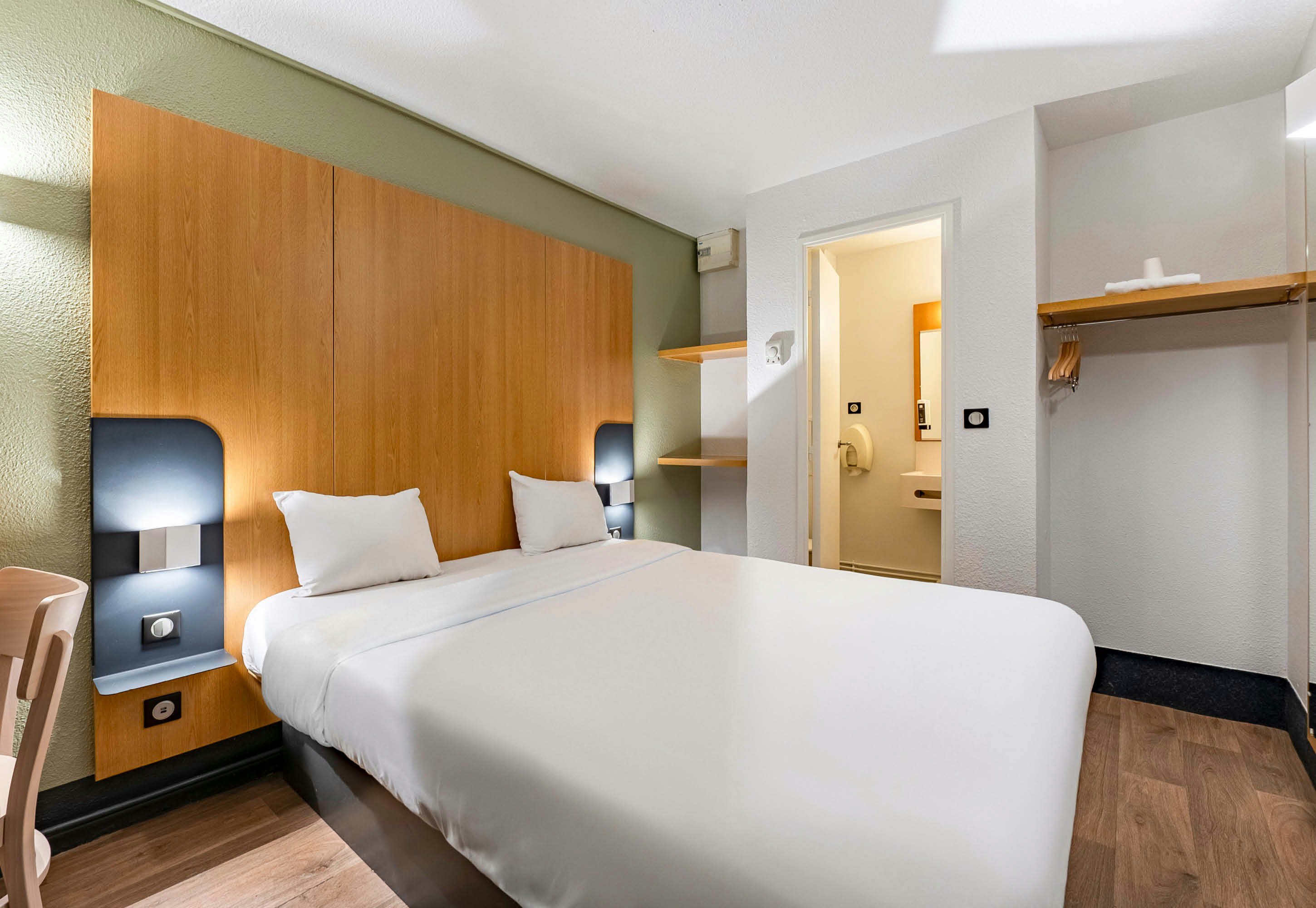 B&B HOTEL Saint Etienne La Terrasse 8/26