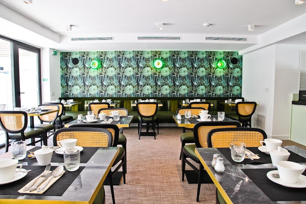 Hotel & Spa La Villa Port d Antibes 37/50