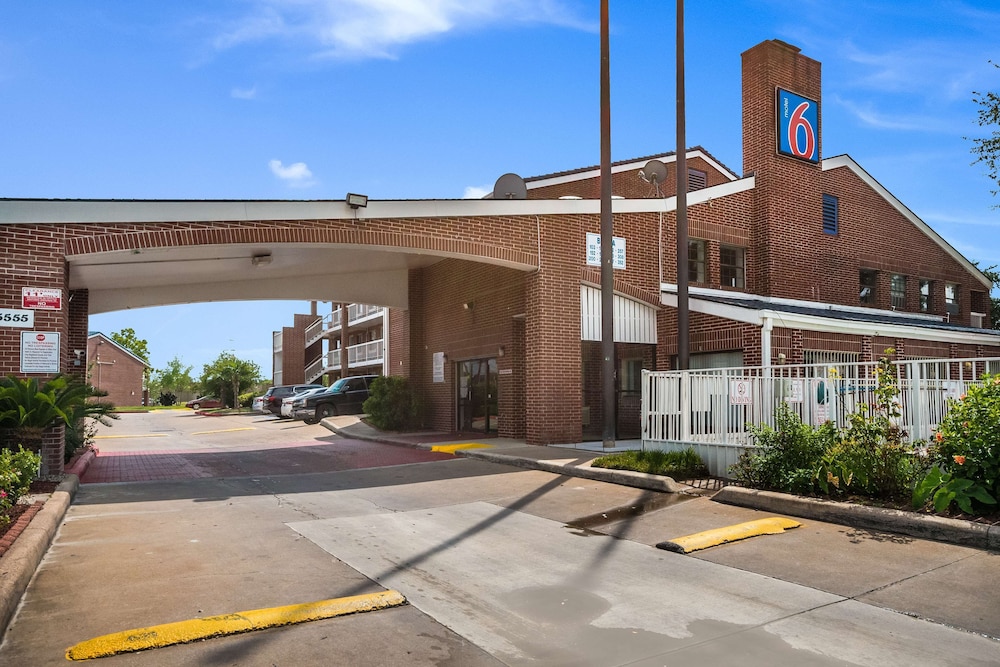 Motel6 Houston, TX - Brookhollow 43/48