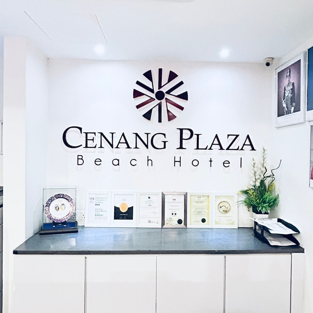 Cenang Plaza Beach Hotel 7/50