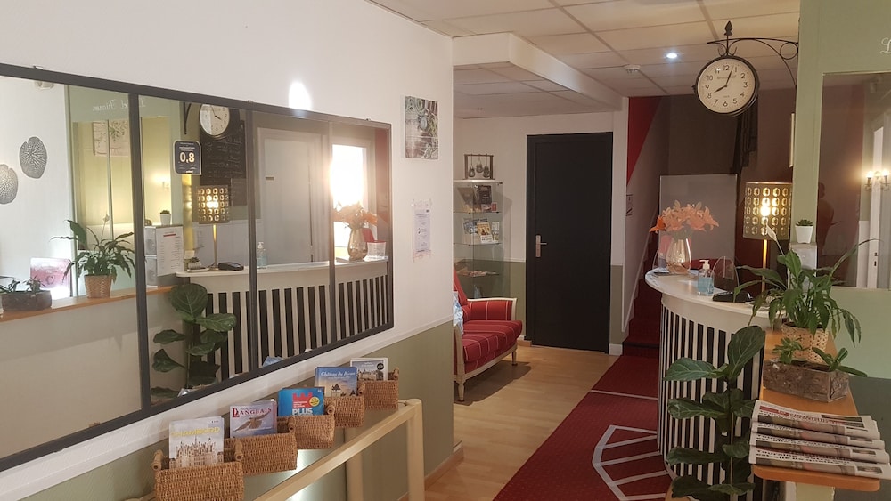 Trianon Hotel 28/36
