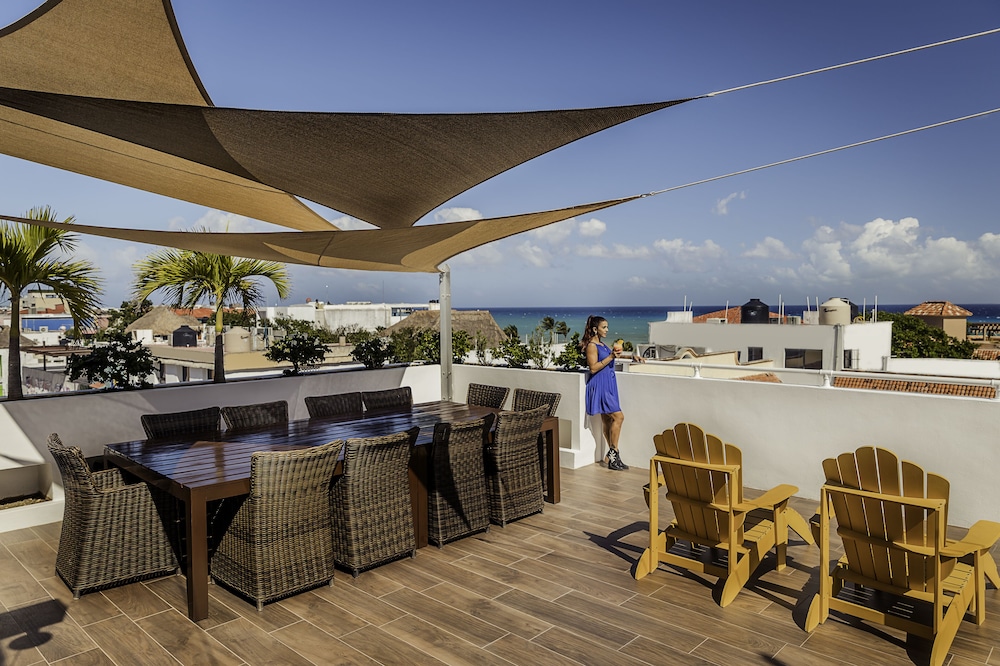 Mar Azul Suites 48/67