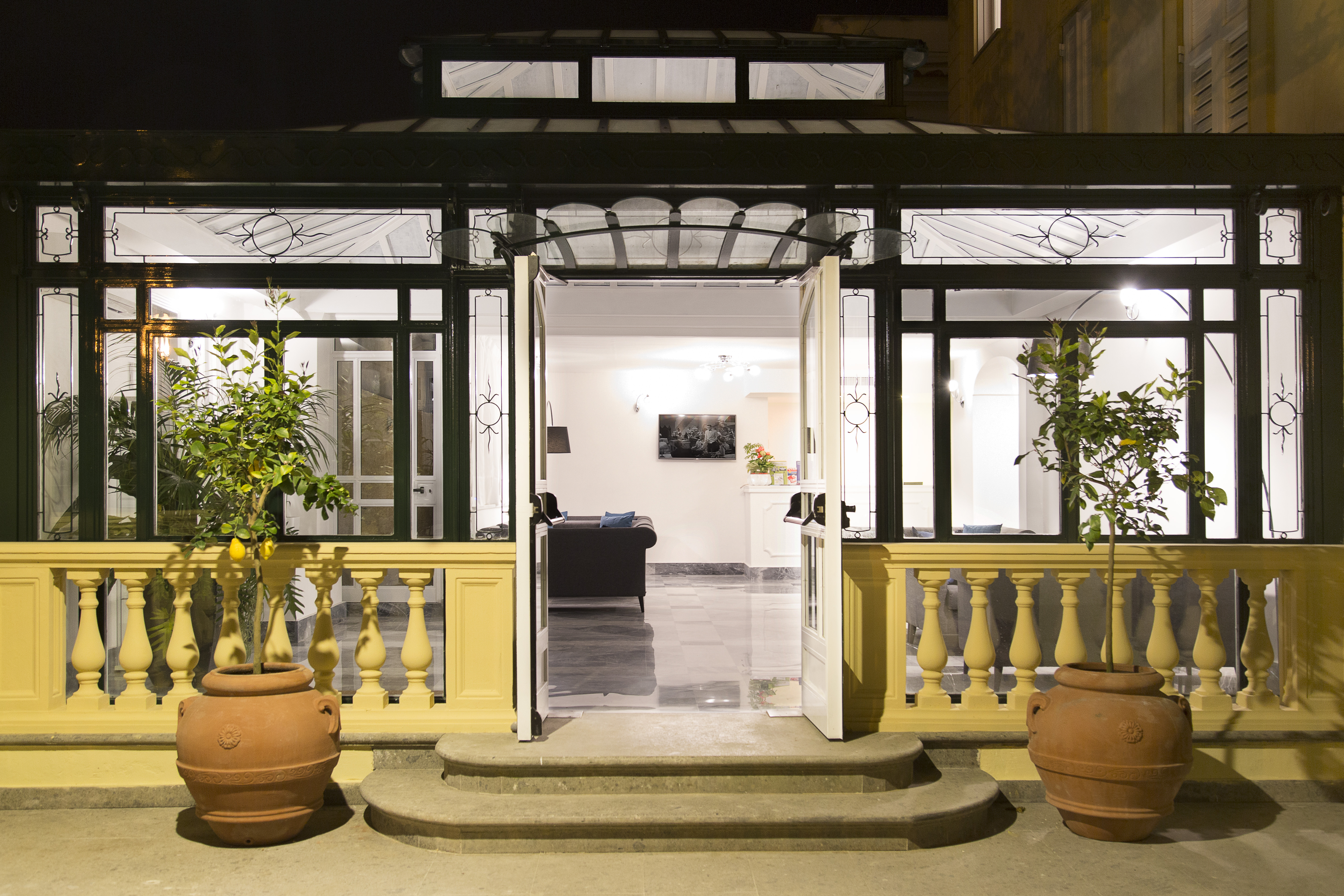 Crawford Hotel 6/45