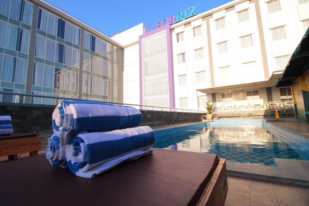 Forriz Hotel 7/51