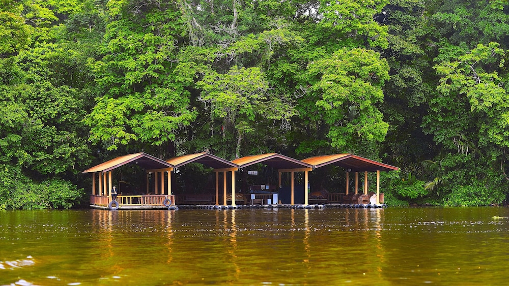 Evergreen Lodge 31/35