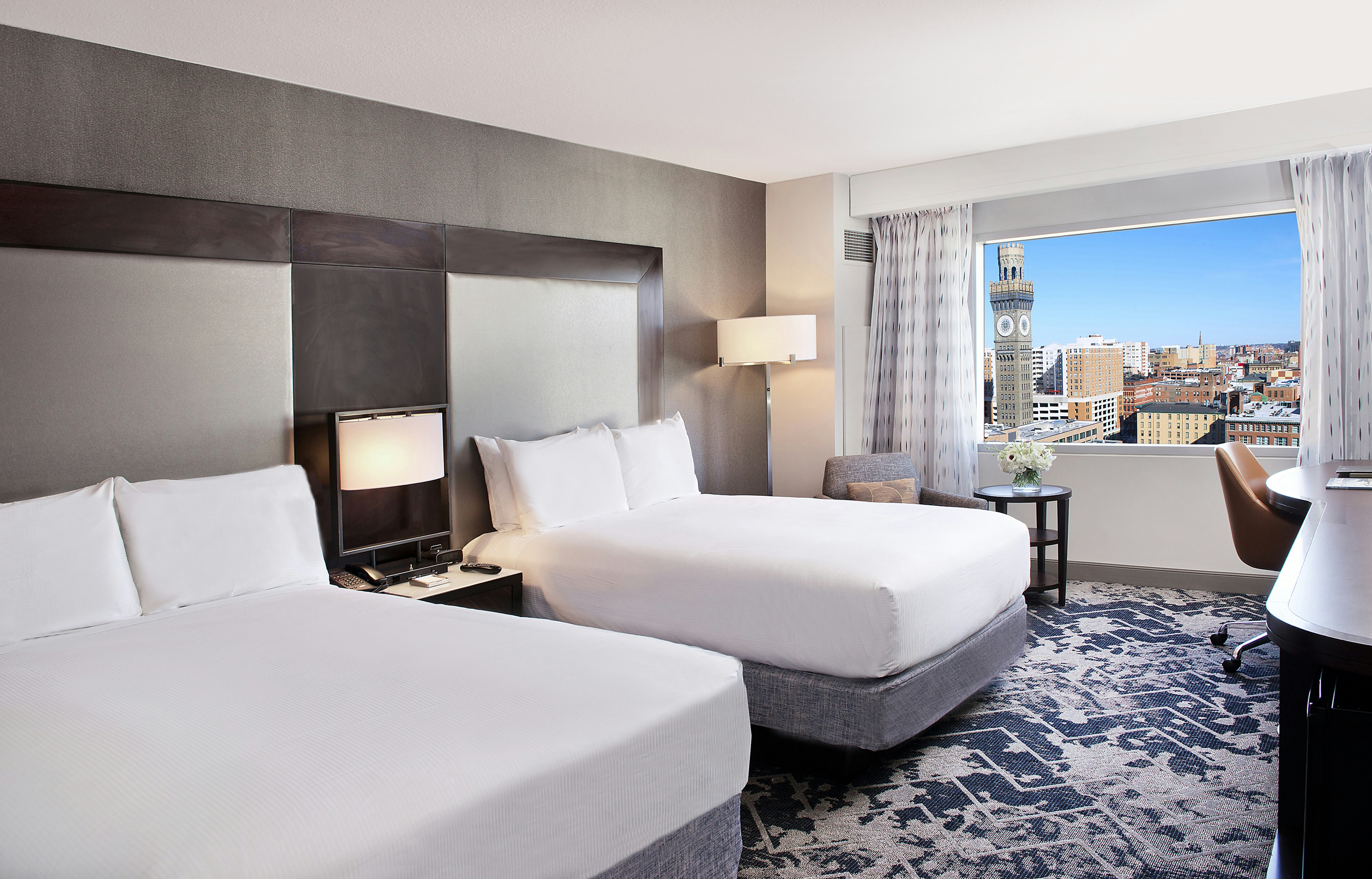 Hilton Baltimore Inner Harbor 16/84