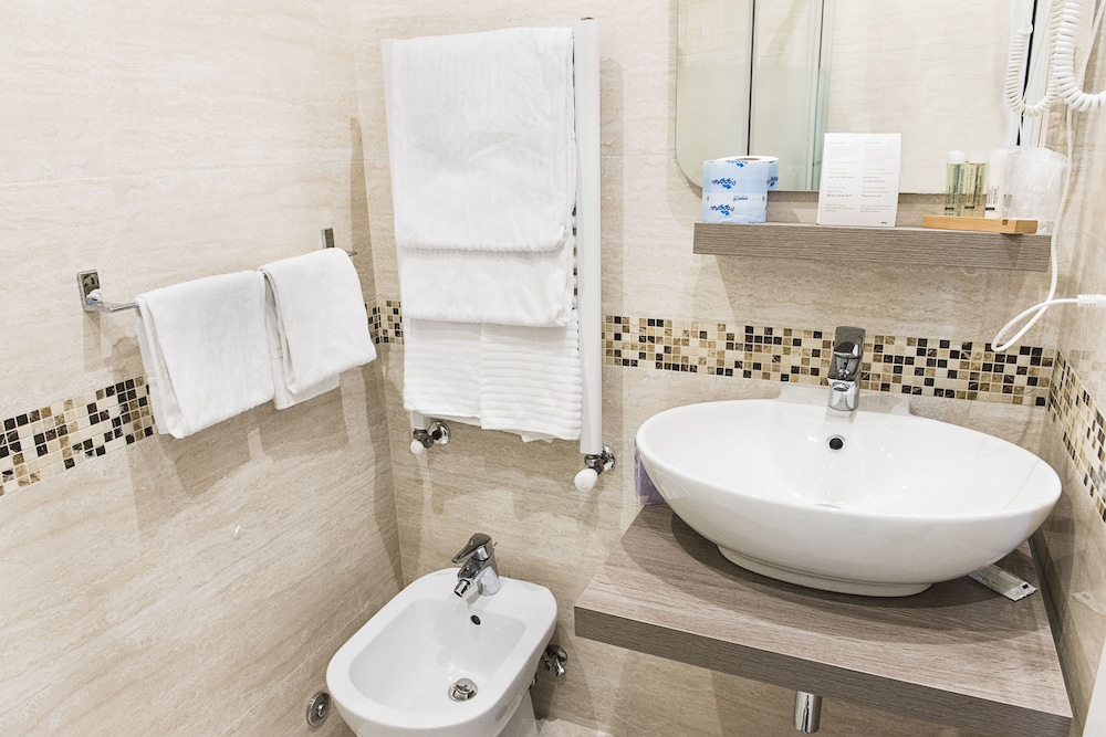Domus Trevi 30/37