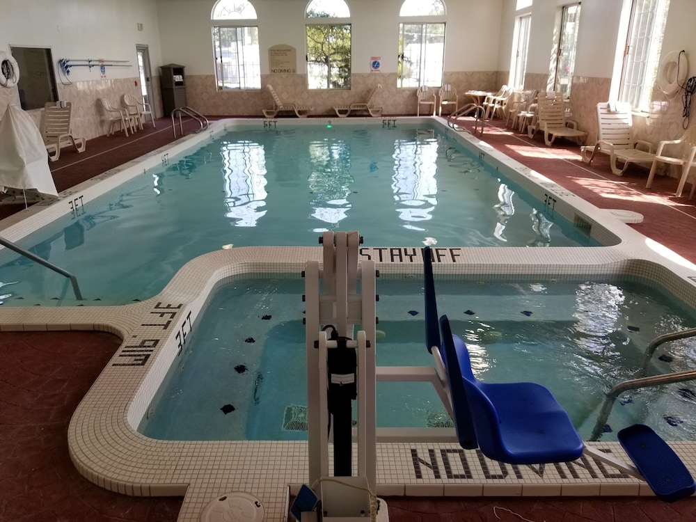 swimming pool spa