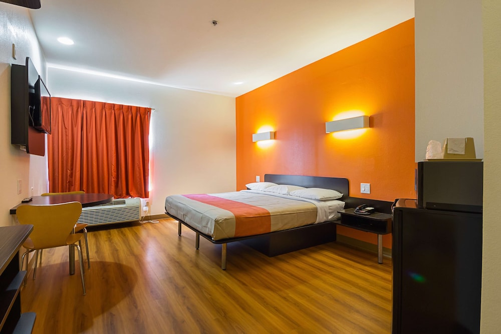 Motel6 Irving, TX - Irving DFW Airport South 14/25
