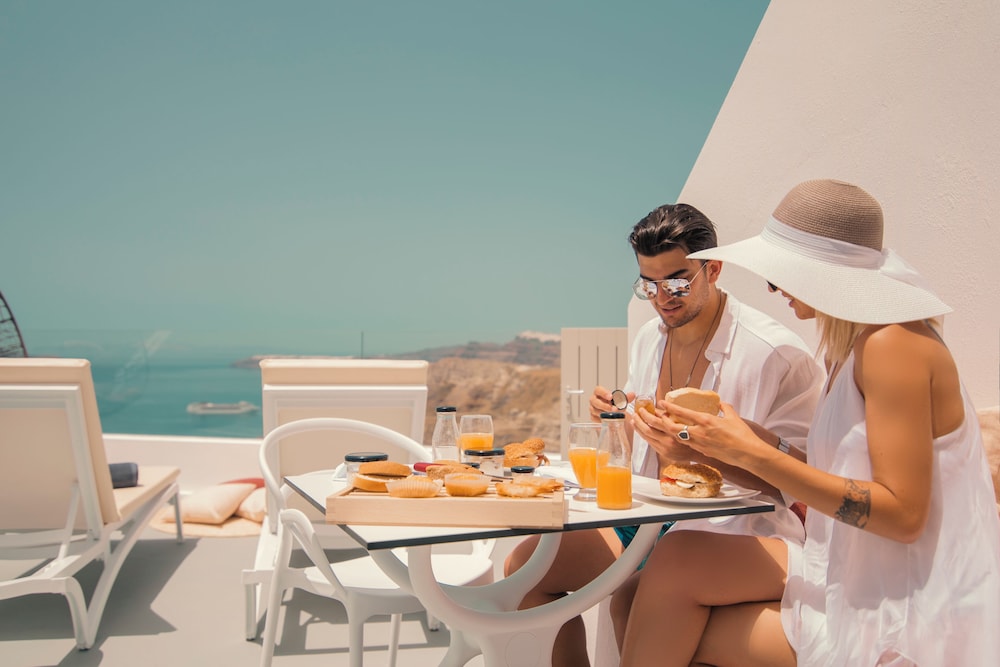 Symphony Suites Santorini 35/50