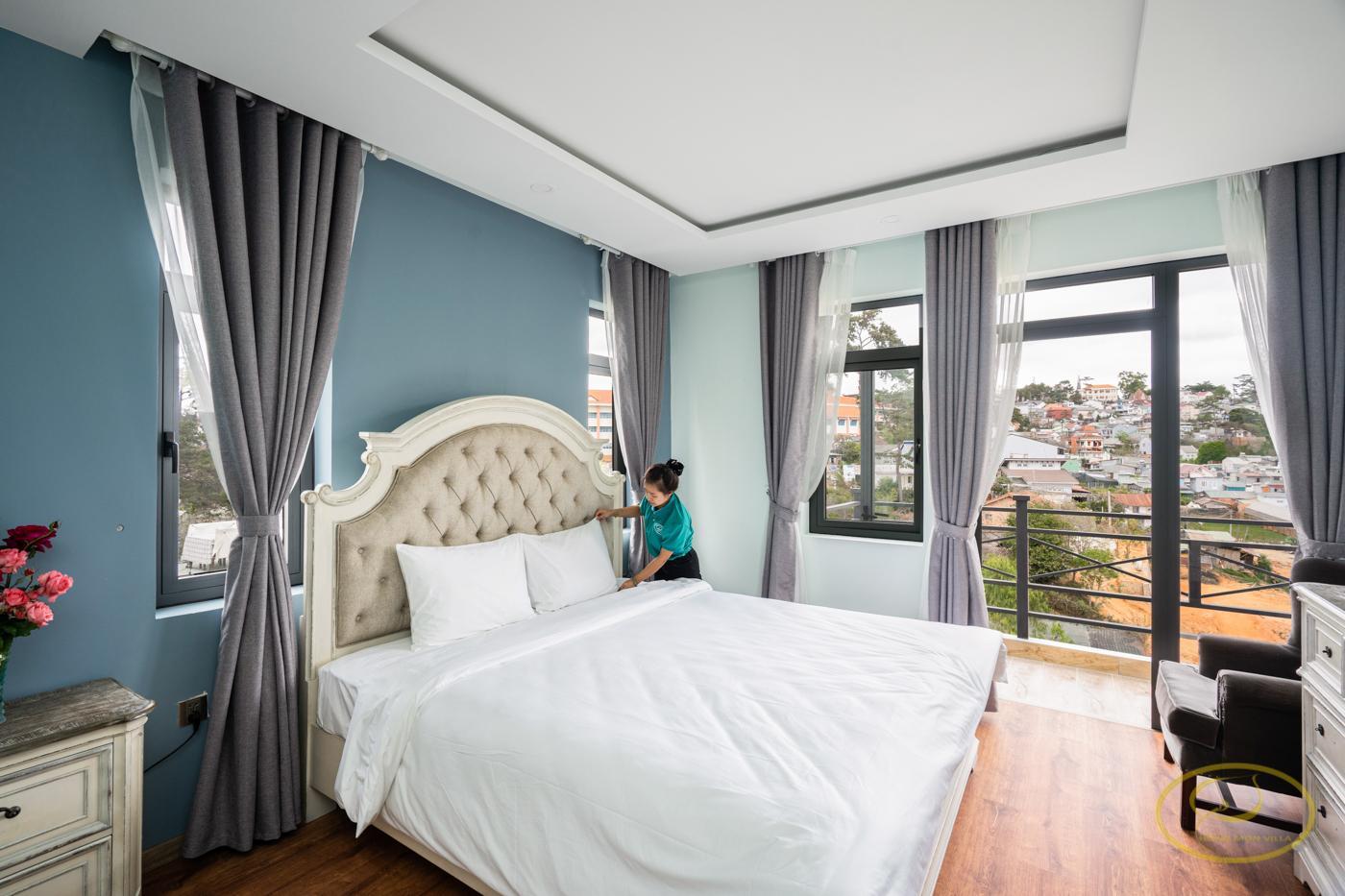 Studio, Suite, King and Bunk Bed, Garden View, Balcony