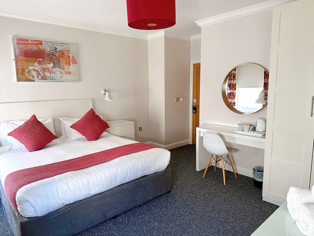 Legends Hotel Brighton 34/67