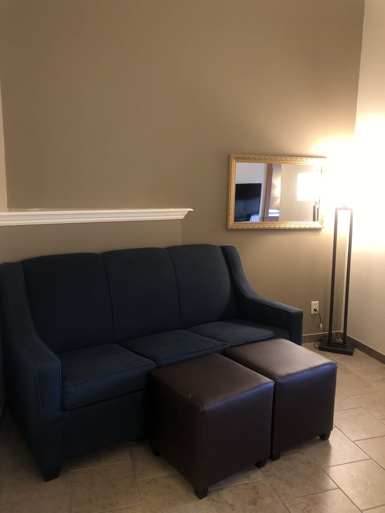 Comfort Inn & Suites Ukiah Mendocino County 20/34