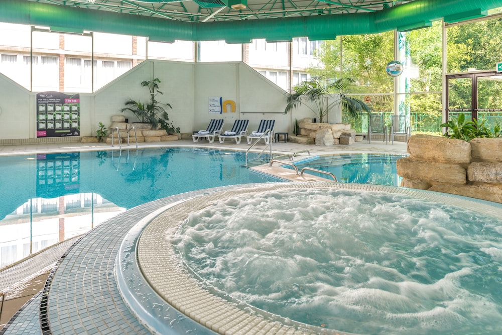 HOLIDAY INN MAIDENHEAD-WINDSOR 47/50