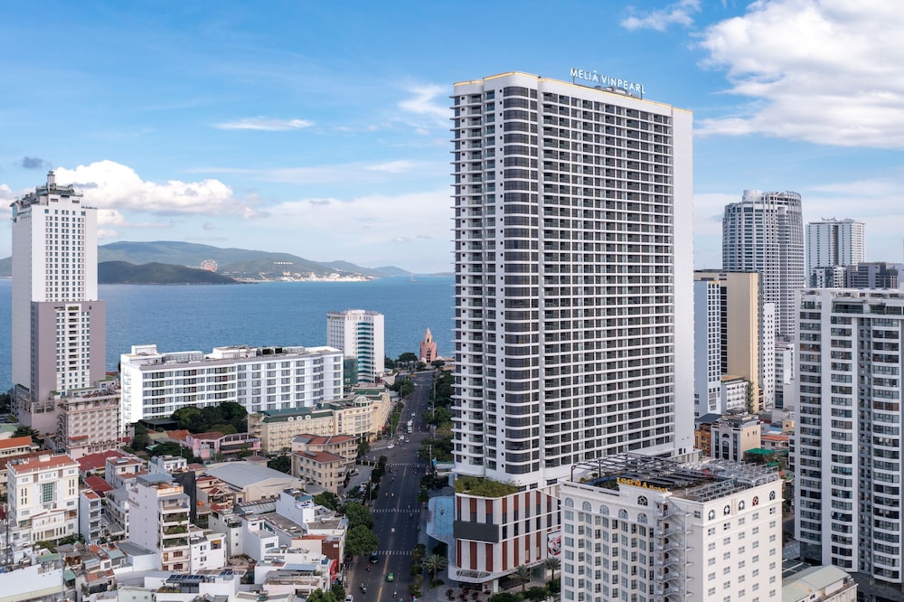 Vinpearl Empire Nha Trang, Affiliated by Melia 10/73