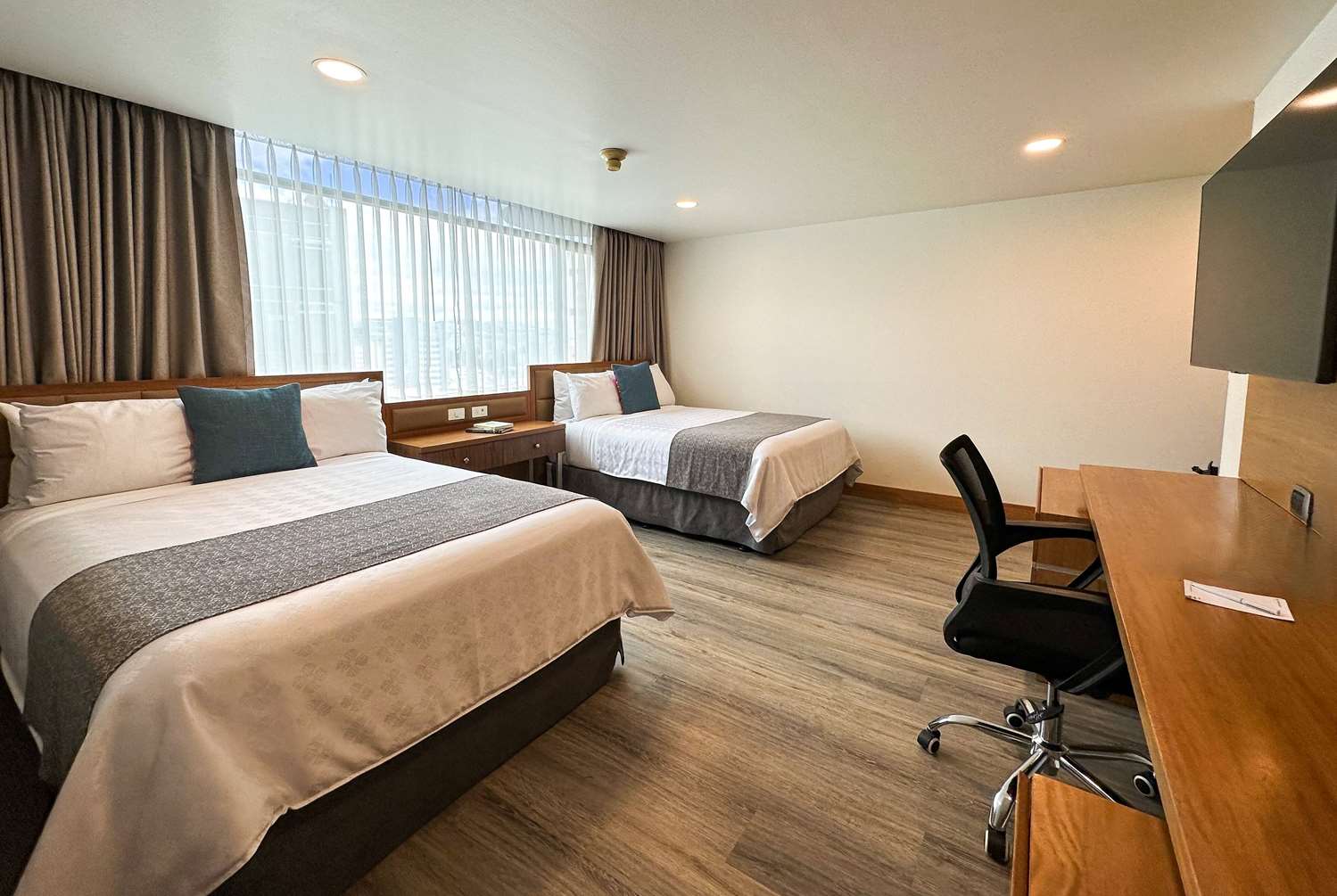Wyndham Garden Quito 22/80