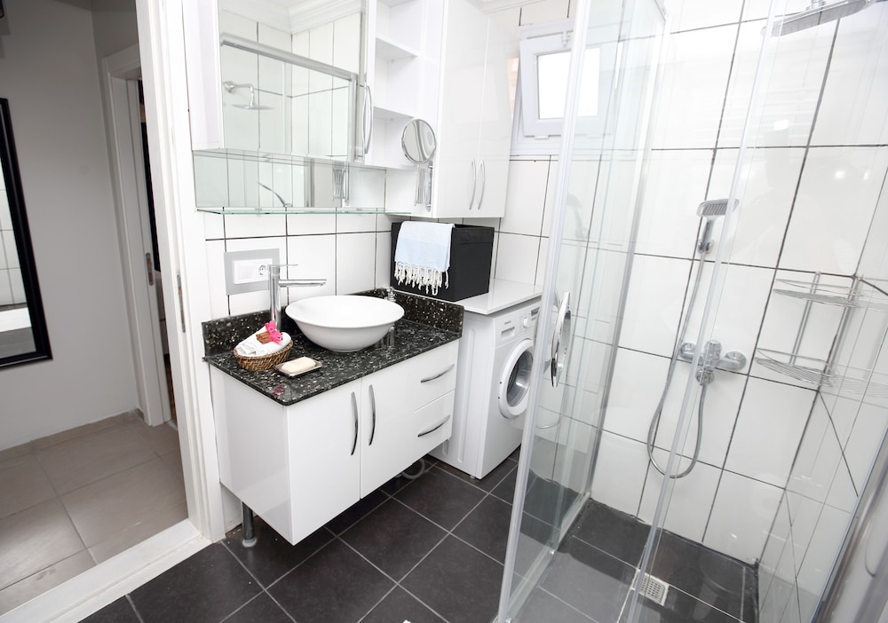 PATIKA SUITES 50/50