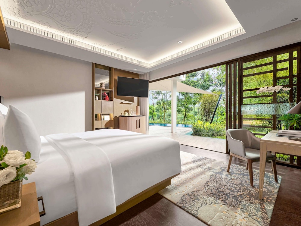 فيلا رئاسية جونيور بسريرين مزدوجين بمسبح خاص