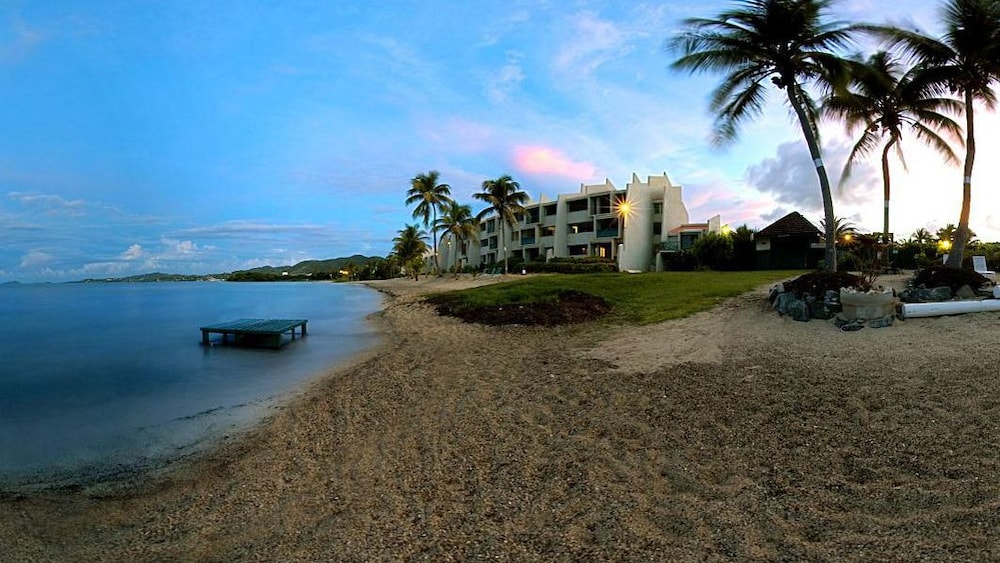 Colony Cove Beach Resort 17/22