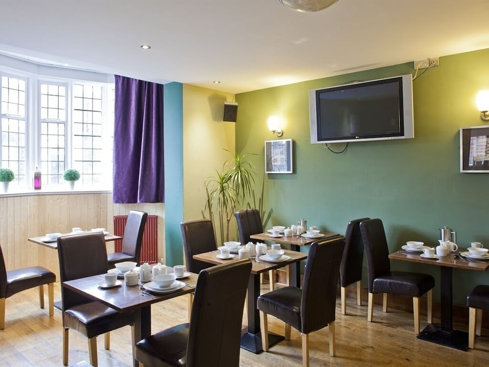 Burton Stone Inn 39/50