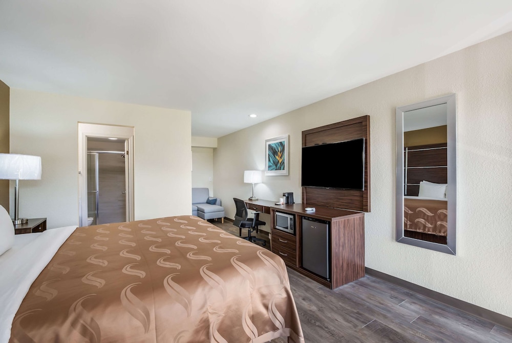 Quality Inn and Suites Suffolk 14/43