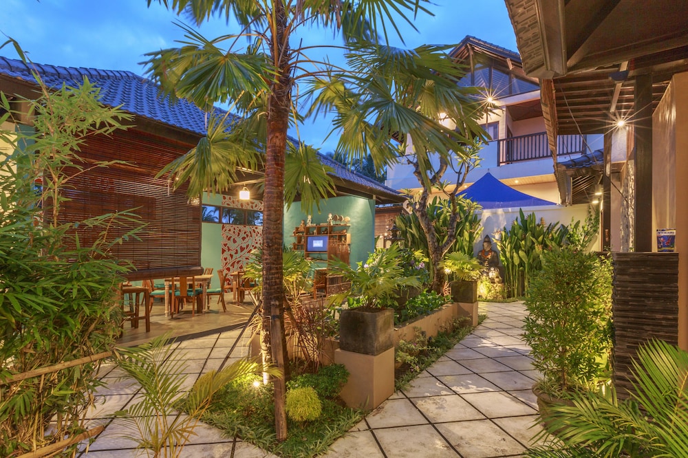 Solo Villas And Retreat 70/74