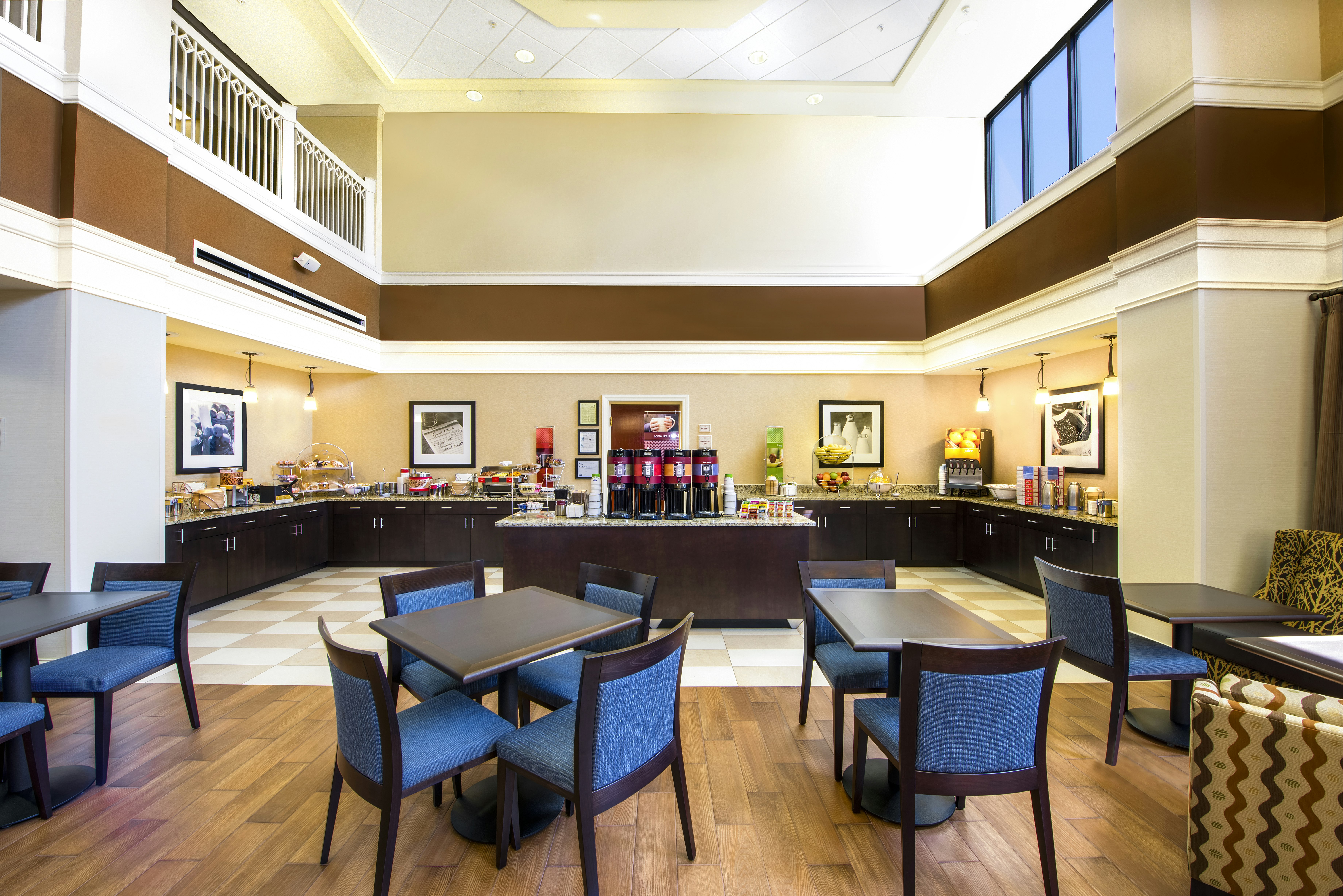 Hampton Inn Suites Atlanta Airport North I85 50/71