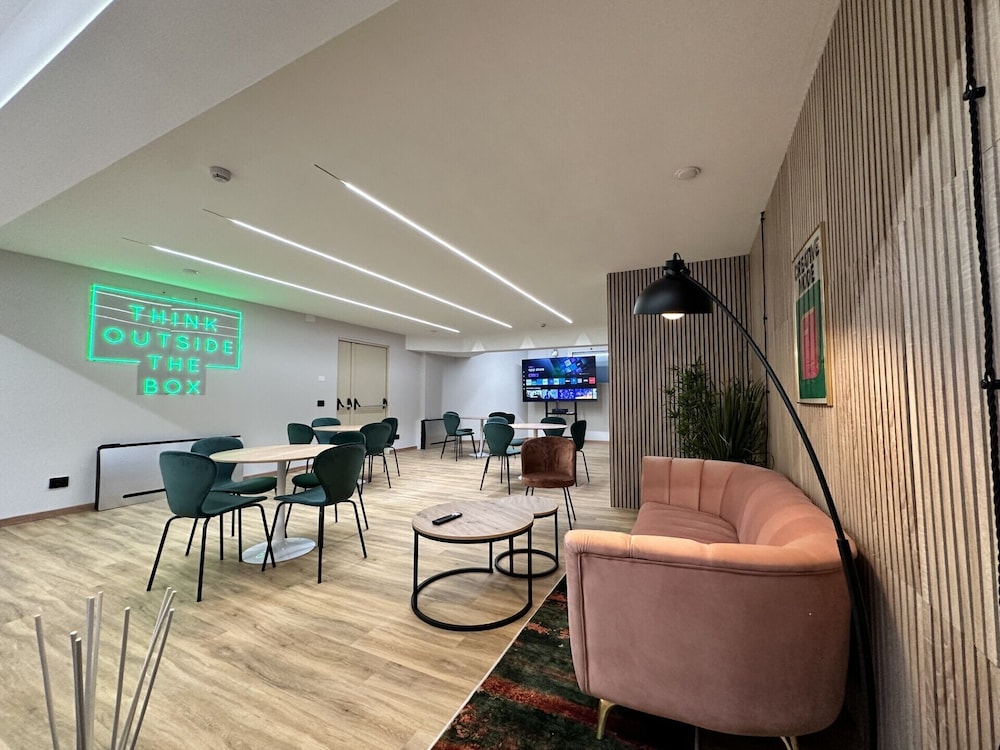 Bleis Hotel 29/50