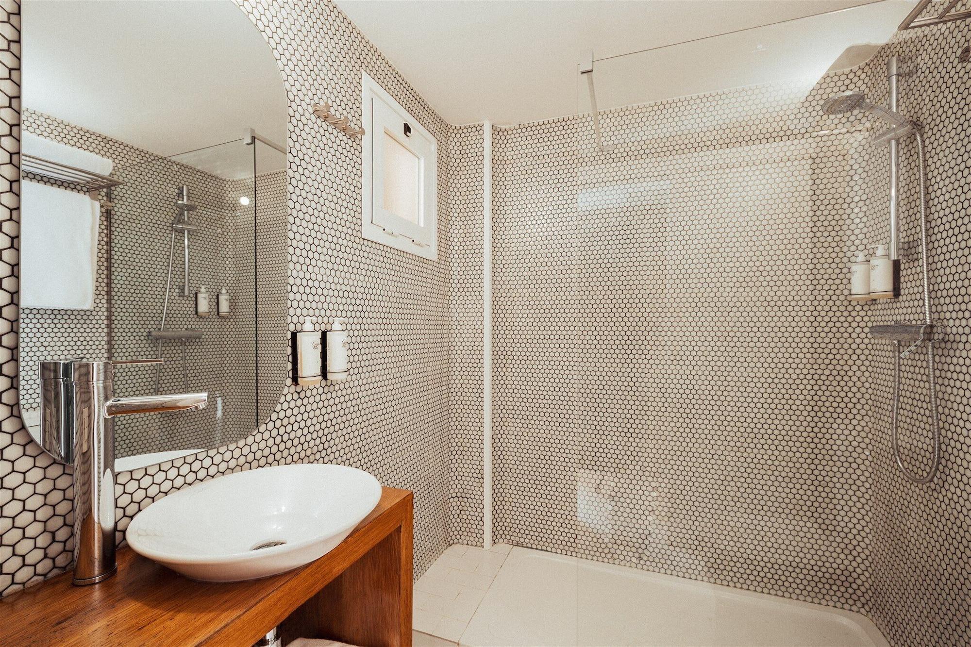 جناح جونيور بشرفة، AMA Ibiza Beachfront Suites - Adults Only 3/4