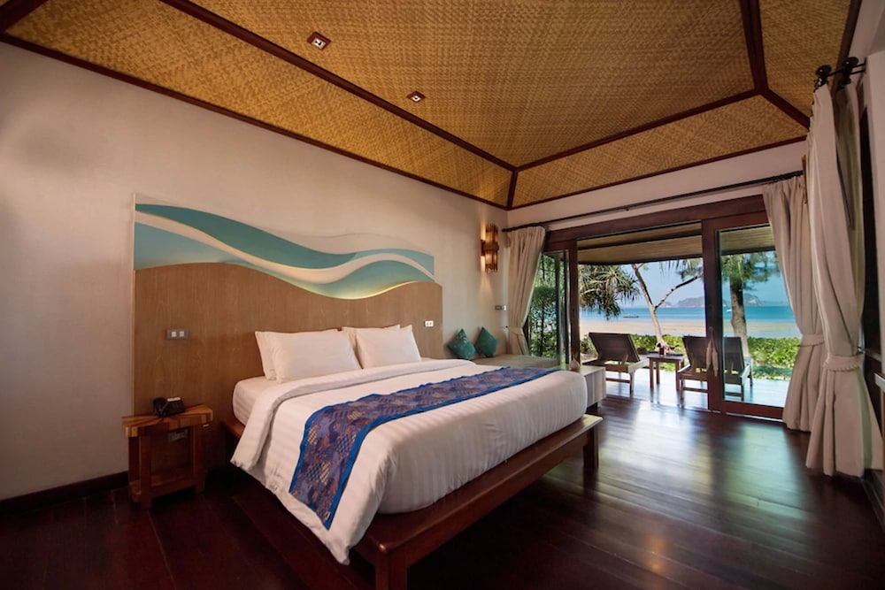 Tup Kaek Sunset Beach Resort and Spa 31/75