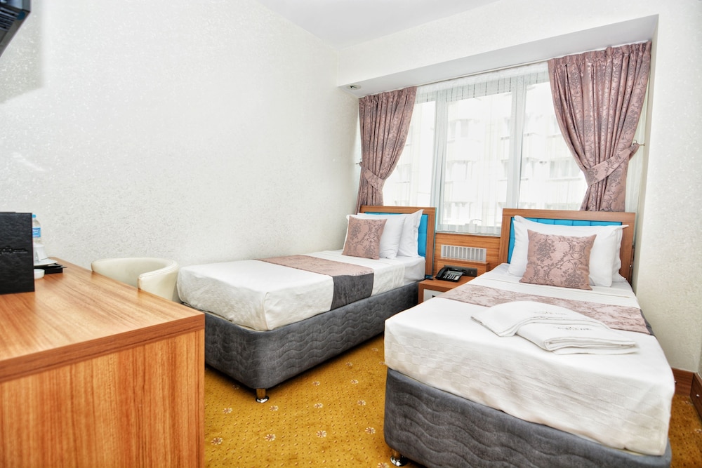 STANDARD, TWIN BEDS