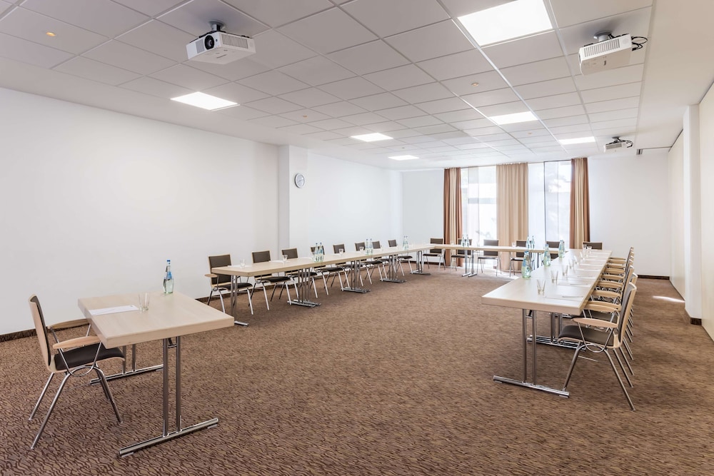 PARK INN BY RADISSON GOTTINGEN 40/49