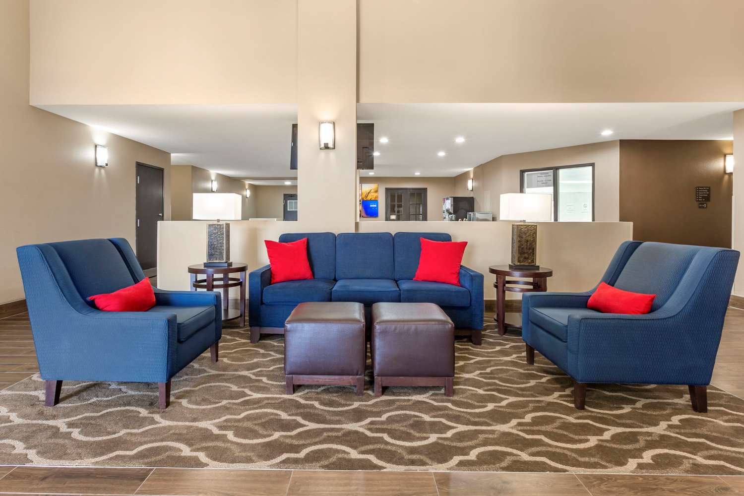 Comfort Inn and Suites Surprise Near Sun City West 29/55