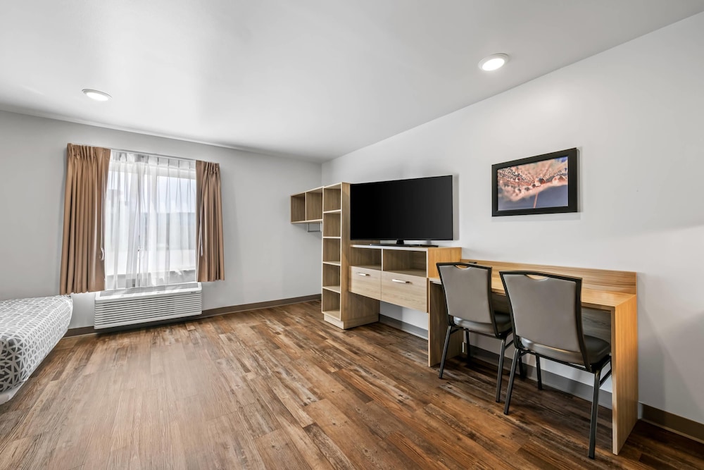 WoodSpring Suites Winston-Salem near Hanes Mall 50/61