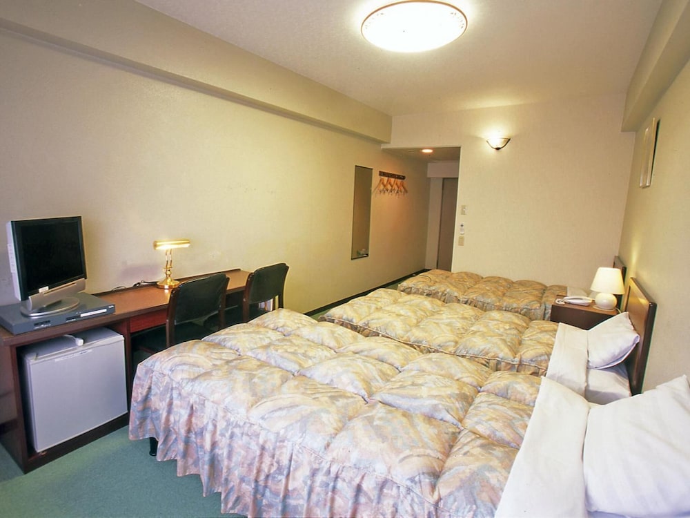 Hotel Union 11/57