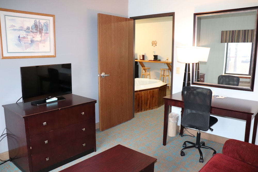 Bay Inn Tawas City 29/31