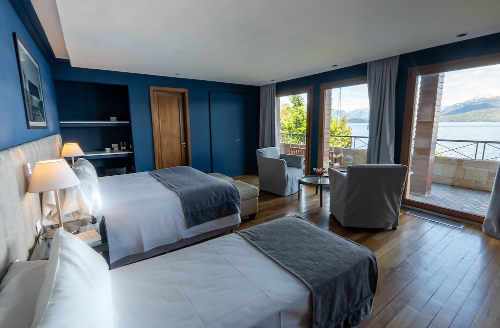 Deluxe, Double Bed, Lake View
