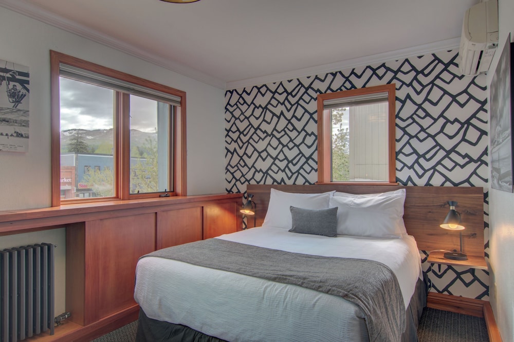 Superior, Studio, Suite, Queen Bed, Sofa