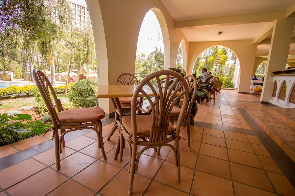 Sirikwa Hotel 12/41