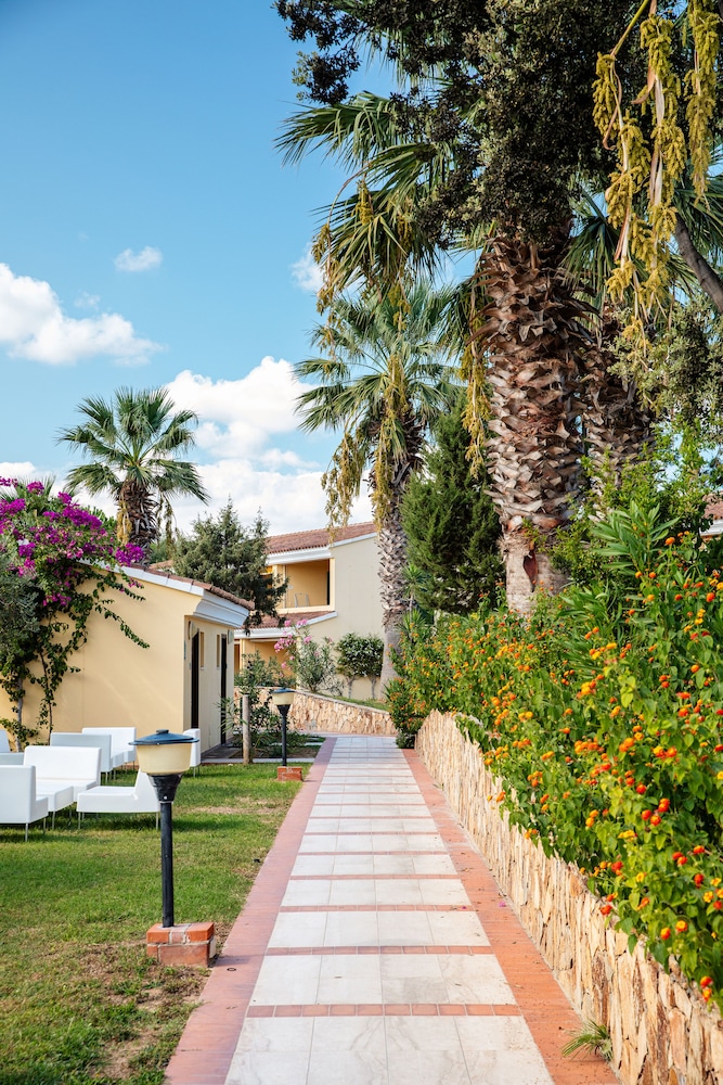Tirreno Resort 31/44
